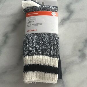 Joe Fresh 2 pairs socks